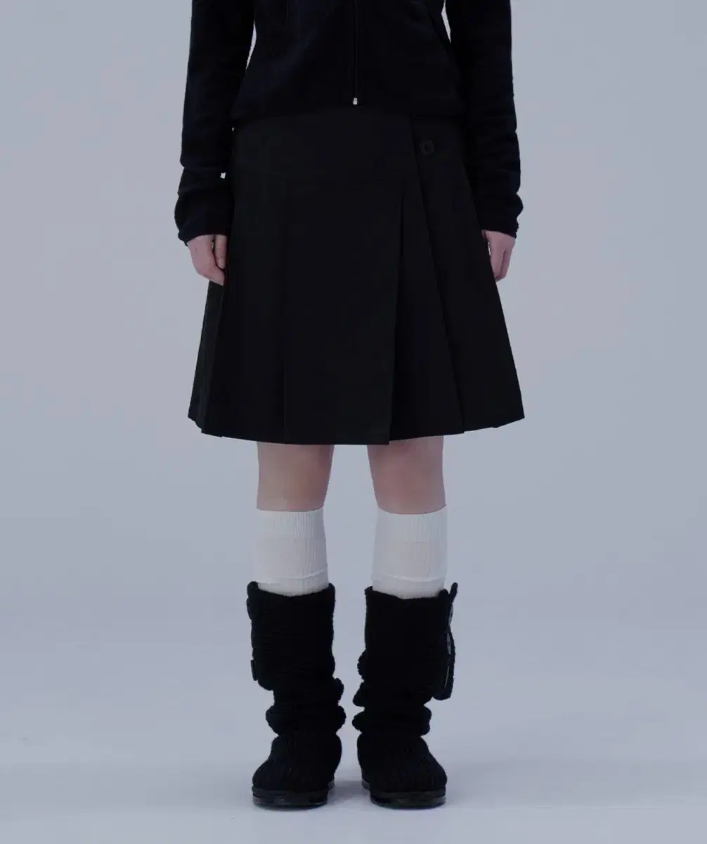 スカート COYSEIO FLOWER PINTUCK SKIRT CHARCOAL FLOWER PINTUCK SKIRT CHARCOAL - coyseio
